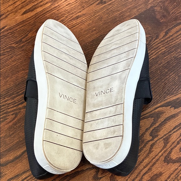 Vince Black Blair Slip On Leather Sneaker Black Women’s 8.5 - Picture 9 of 9